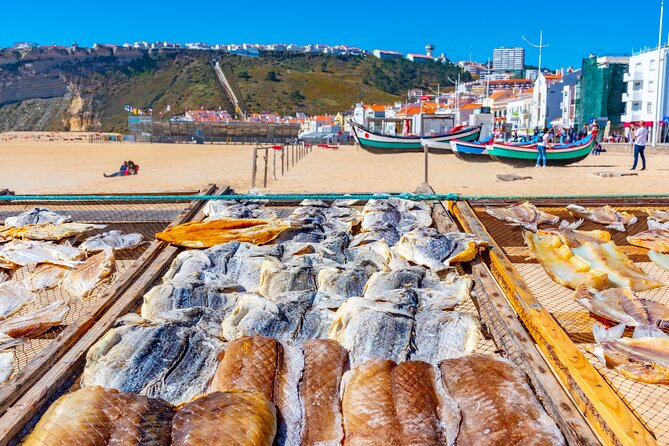Private Tour to Nazaré and Alcobaça, giant waves and a monastery - Forte de São Miguel and Praia do Norte, the giant-wave photo targets