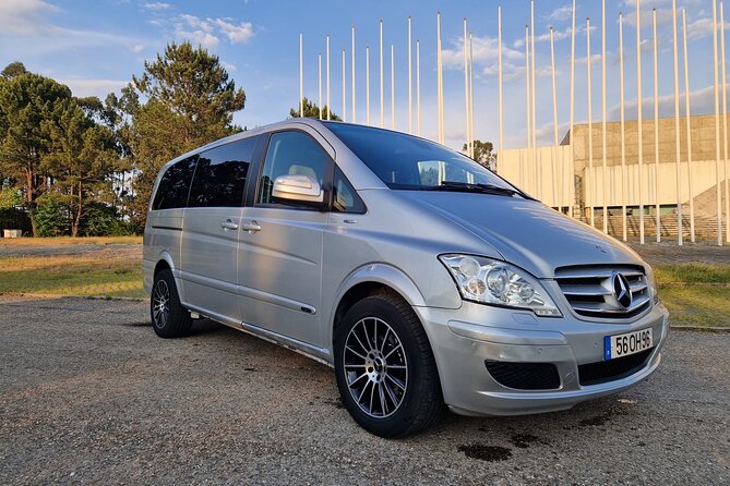 Private Transfer between Porto and Lisbon - Pickup Confirmation the Day Before, So You Are Not Guessing