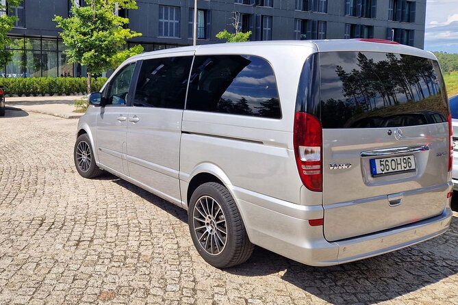 Private Transfer between Porto and Lisbon - In the Car: Comfort, WiFi, and the Little Things That Save Time