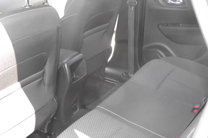 Private Transfer from Porto airport to Porto city, or Porto city to airport - What private transfer means when it is just you, your group, and a plan