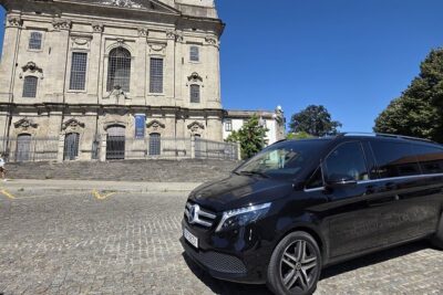 Private Transfer from Porto to Lisbon including two city stops