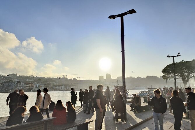 Private Transfer from Porto To Lisbon With Stops Along The Way - Nazaré’s 2-Hour Coastal Focus: Big Views and Big Energy