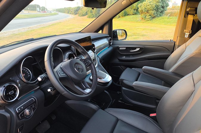 Private transfer from Porto to Porto Airport - Price for Up to 7 People: When $38.71 Makes Sense