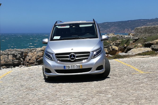 Private transfer Porto / Lisboa with tour included. - What the reviews emphasize, including Pedro’s guide style