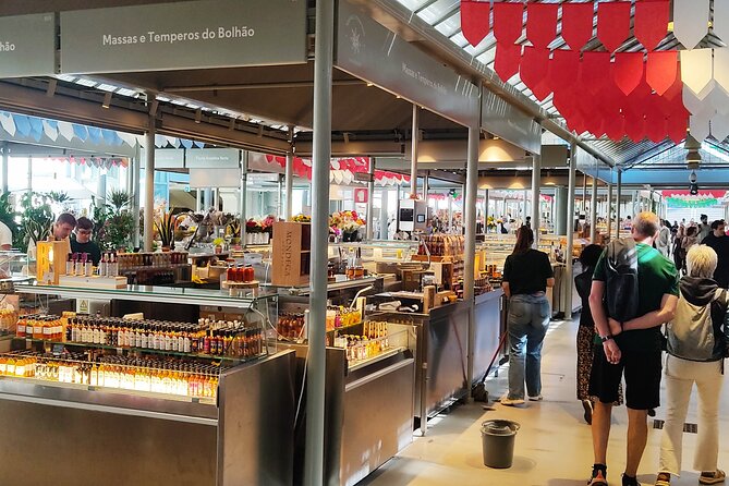 Private Walking Tour in Porto with Photo & Proof of Doce Local (3h) - São Bento Railway Station, where the tiles do the talking