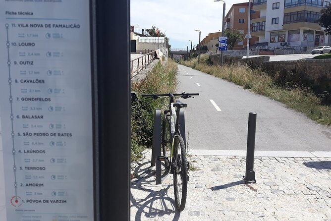 Rent mountain bike for bike path old railway to Famalicão - Why this old railway bike path works so well