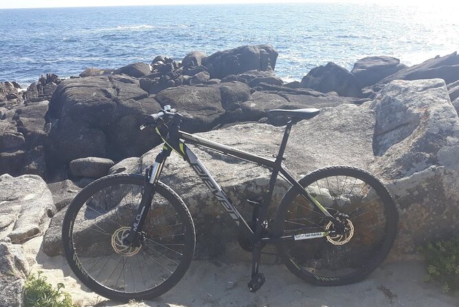 Rent mountain bike for bike path old railway to Famalicão - Timing: picking up at 10:00 and planning your ride until 5:00