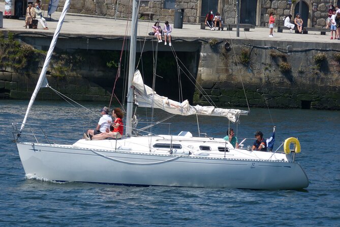 Sailing boat trip on the coast of Porto and on the river Douro - Weather, safety, and the sails question you should ask