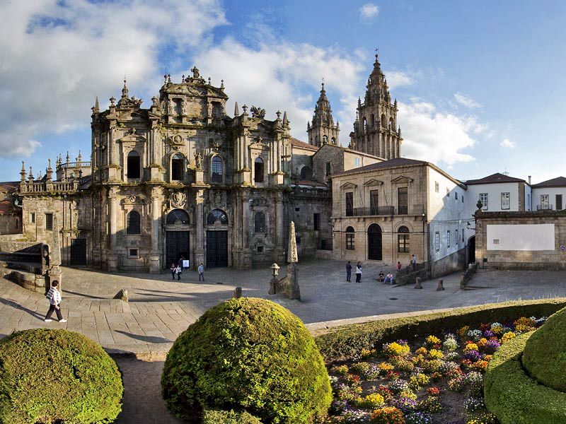 Santiago de Compostela Full-Day Tour From Porto - Packing, group rhythm, and small details that affect comfort