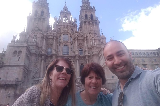 Santiago de Compostela & Valença do Minho - from Porto - The ride experience: private van, fewer hassles, better pacing