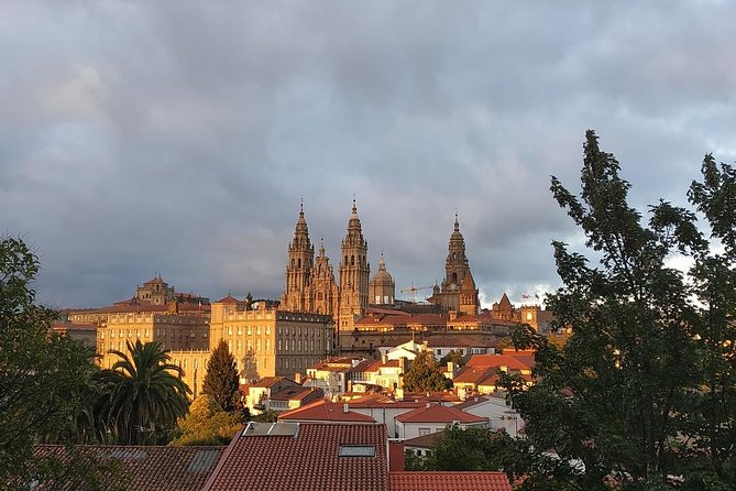 Santiago de Compostela & Viana do Castelo from Porto - Santiago Cathedral Time: Pilgrim Mass, Botafumeiro, and Getting Oriented Fast