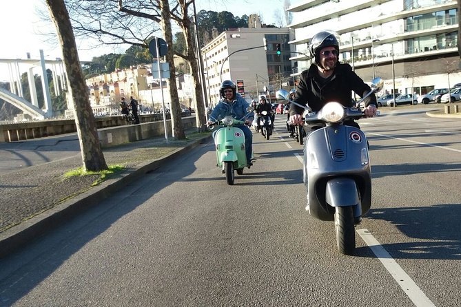 Scooter Rental 50cc - 24 hours - Scooter Freedom in Porto, 50cc for 24 Hours