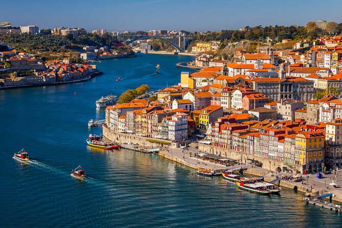 Self-Guided Scavenger Hunt and Tour in Porto - Stop-by-stop: what to expect at each major Porto highlight
