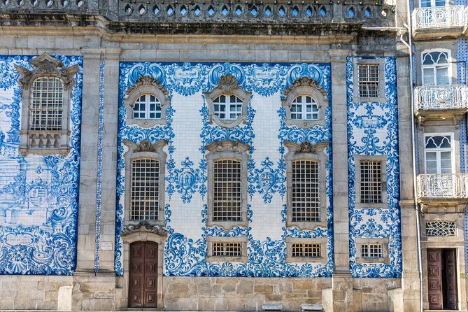 Self-Guided Scavenger Hunt and Tour in Porto - Languages, app access, and the one thing you must not ignore
