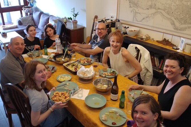 Shopping, cooking and eating together at my home in Porto - Cooking at Nuno’s Home: Cozy, Social, and Instruction-First