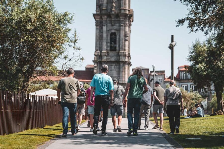 Stadtführung durch das Zentrum von Porto auf Deutsch - Die Punkte rund um Livraria Lello, Clérigos und die Aussicht über Baixa und Gaia