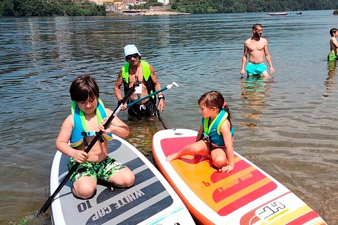 Stand Up Paddle discovering desert beaches of Douro River - Pick Up included - The guide experience, including Nuno’s teaching style