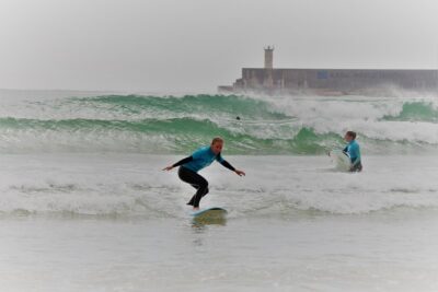 Surf class in Porto – small groups, ideal for beginners