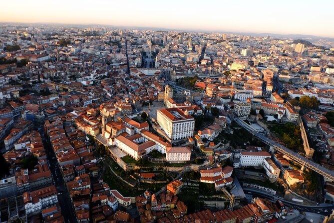 Ticket: Fly over Porto City, 5D experience for all family - Why this 5D Porto flight fits families so well