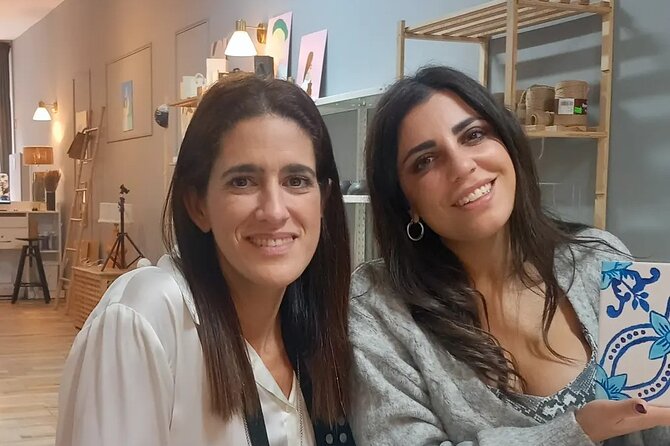 Tile Painting and Cocktails in Downtown Porto - The Cocktail Break: Gin Port or Juice While You Paint