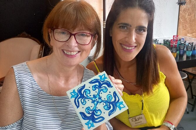 Tile Painting and Cocktails in Downtown Porto - Practical Tips to Make Your Tile Look Great