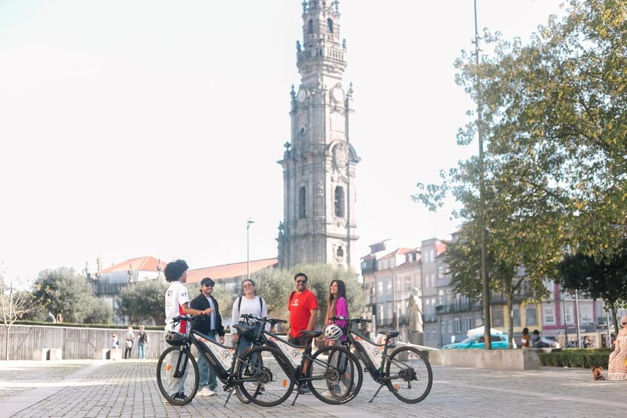 Tour Porto: Adventure in Electric Bike Tour - Price and value for a 3-hour private e-bike group