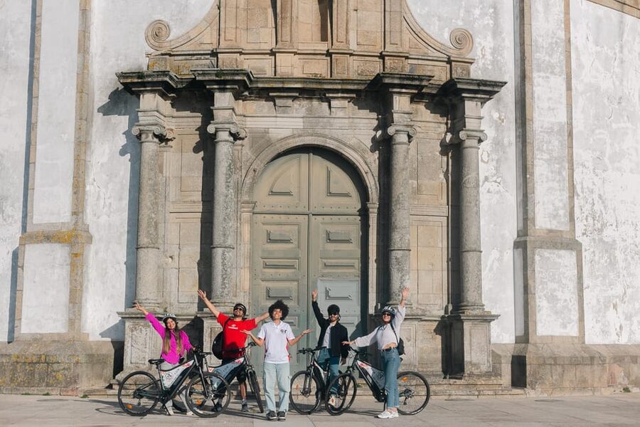 Tour Porto: Adventure in Electric Bike Tour - Who should book this tour, and who should choose differently