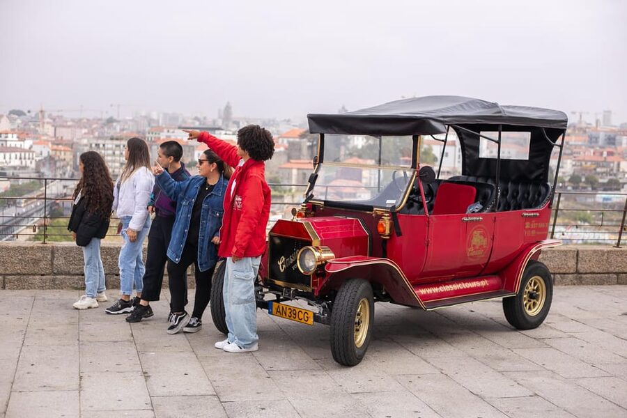 Tour Porto: Classic Adventure in Electric Tuk Tuk - Serra do Pilar Panoramas: Why the Climb Makes Sense