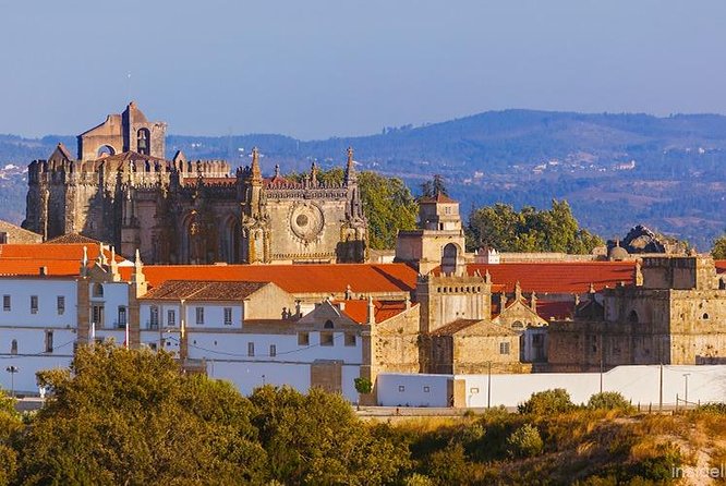 Tour/transfer Lisbon Porto or Porto Lisbon with 3 stops - Key Things I’d Actually Care About