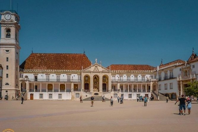 Tour / transfer Lisbon - Porto or Porto Lisbon with tour - What’s included on board, and what you will need to handle yourself