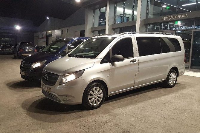Transfer Airport (OPO) - Porto Centro - Comfort Extras You Actually Feel: Safety, Water, and Ease