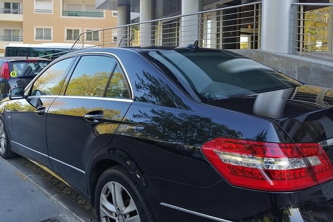 Transfer to Lisbon from Porto with stop in Fátima or Coimbra (1hour) - Porto to Lisbon Without the Stress, in a Luxury Vehicle