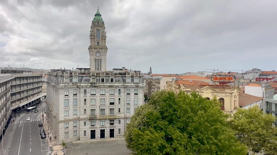 Unveiled Secrets of Porto + Olive Oil Tasting - Optional Palacio da Bolsa for gold-leaf and the Arab Room