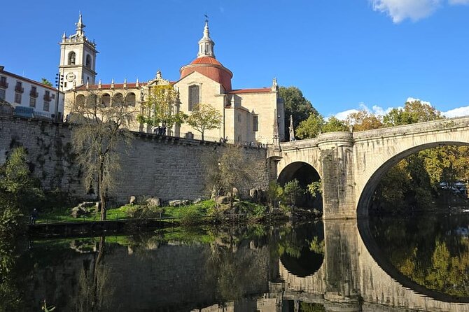 Valley of the Douro and Amarante Wine Gastronomy and Boat Tour - Meeting point in Porto: start at Trinity Porto, then hit the road early