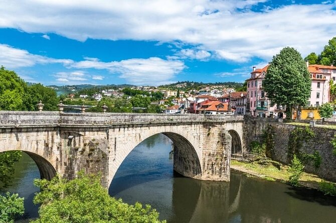 Valley of the Douro and Amarante Wine Gastronomy and Boat Tour - Stop 1 in Porto: a short setup before the Douro push