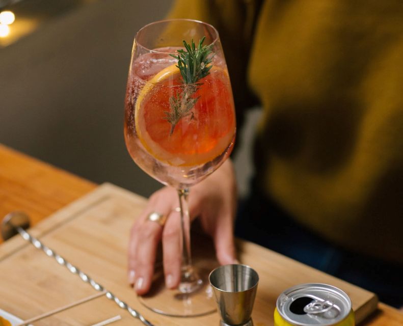 Vila Nova de Gaia: Cocktail Making Workshop - Who should book this (and who should skip it)