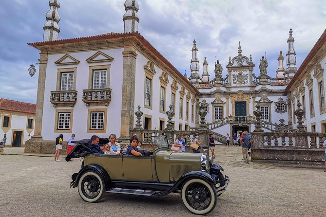Vintage car ride in Vila Real - Key highlights at a glance