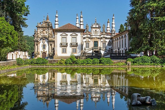Vintage car ride in Vila Real - Why a vintage car is a smart way to see Vila Real