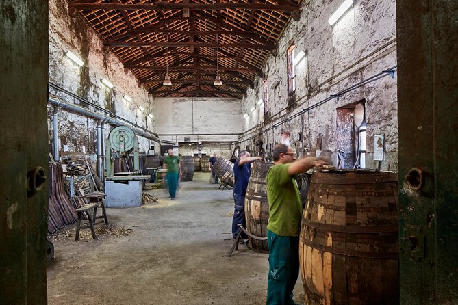 Visit to Cockburn's Cellars - The tasting and chocolate pairing: turning sips into real understanding