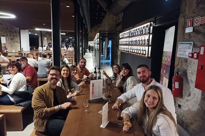 Wine, Tapas and Winery Tour - Avenida dos Aliados and Rua das Flores, the two street energies