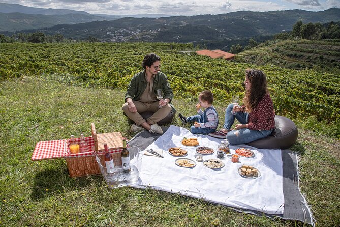 Wine Tasting & Lunch from Porto | Quinta de Santa Cristina - The drive out of Porto and the Amarante stop