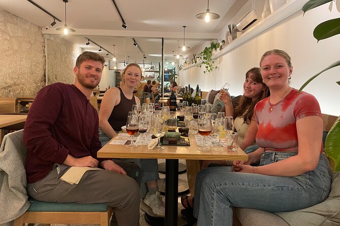 Wine tasting of 5 Port Wines with a Sommelier - Timing and location: why meeting at Santa Catarina area works well