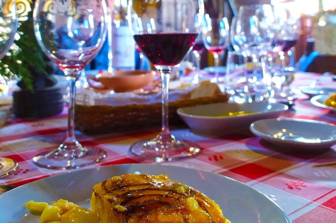 Wine Venture and Boat Trip in Douro Valley from Porto - Air-conditioned transport and bottled water: the boring stuff that keeps the day pleasant