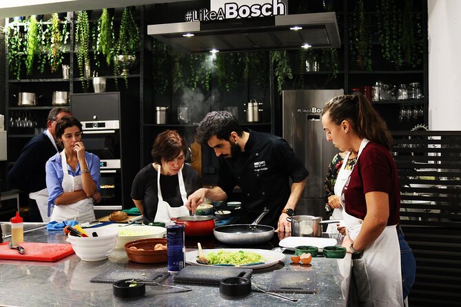 Workshop Cook & Taste Portugal in Porto - A hands-on 3-course Portuguese meal in Porto’s cooking studio